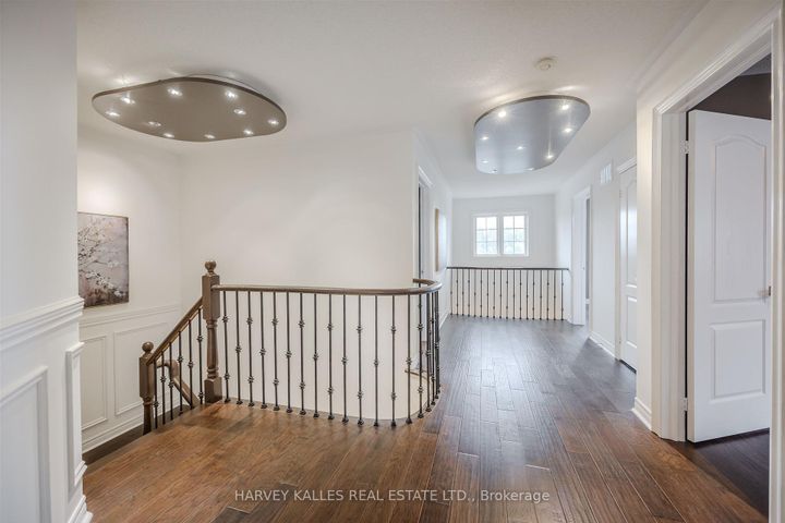 Photo 27 at 94 Sutcliffe Crescent, Cachet, Markham