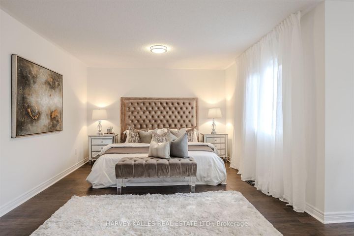 Photo 30 at 94 Sutcliffe Crescent, Cachet, Markham