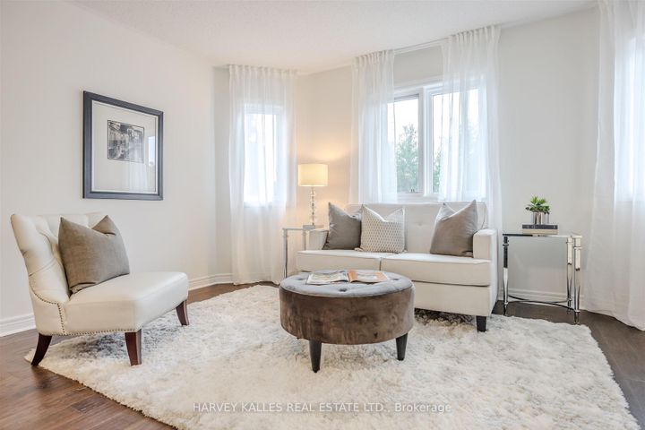 Photo 31 at 94 Sutcliffe Crescent, Cachet, Markham