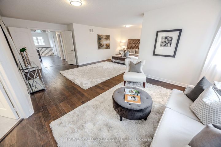 Photo 35 at 94 Sutcliffe Crescent, Cachet, Markham