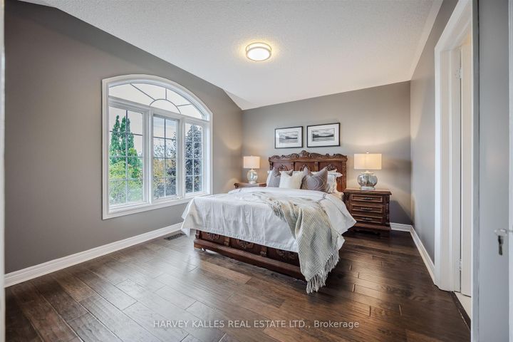 Photo 39 at 94 Sutcliffe Crescent, Cachet, Markham