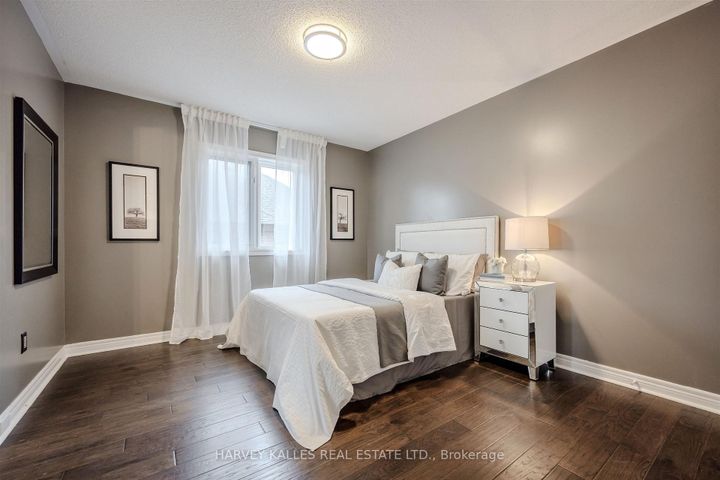 Photo 42 at 94 Sutcliffe Crescent, Cachet, Markham