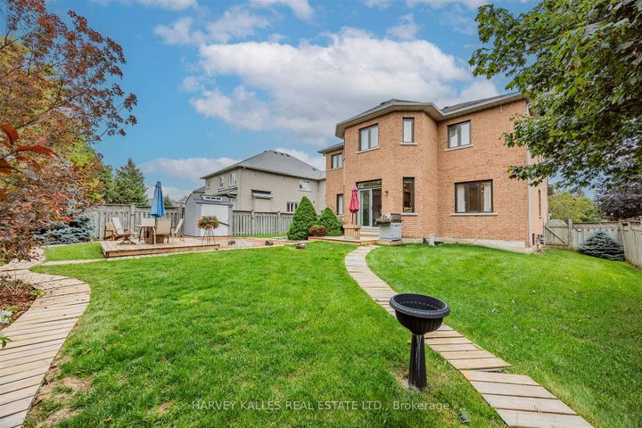 Photo 48 at 94 Sutcliffe Crescent, Cachet, Markham