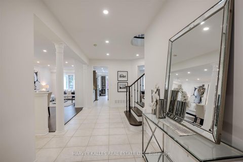 Photo 2 at 94 Sutcliffe Crescent, Cachet, Markham