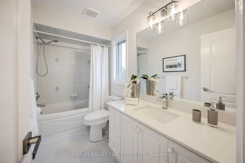 Photo 38 at 94 Sutcliffe Crescent, Cachet, Markham