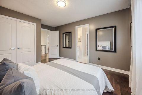 Photo 43 at 94 Sutcliffe Crescent, Cachet, Markham