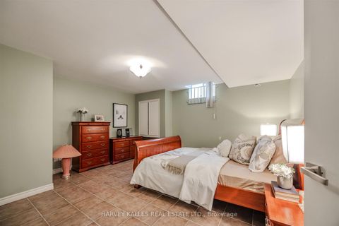 Photo 46 at 94 Sutcliffe Crescent, Cachet, Markham