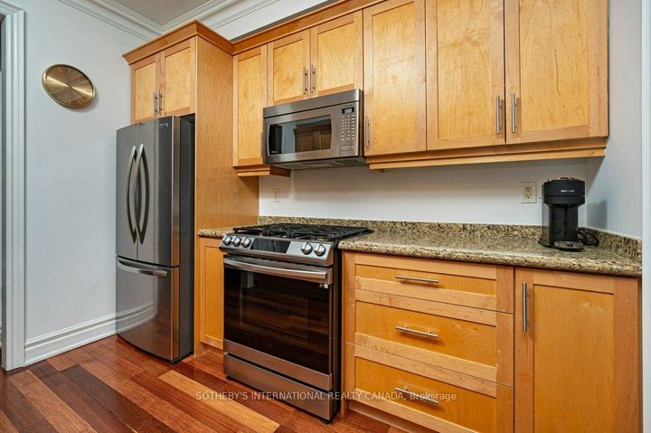Photo 8 at 463 Shuter Street, Regent Park, Toronto