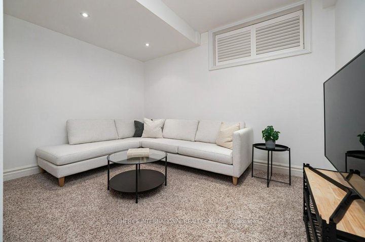 Photo 21 at 463 Shuter Street, Regent Park, Toronto