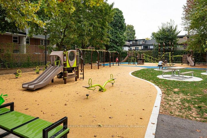Photo 37 at 463 Shuter Street, Regent Park, Toronto