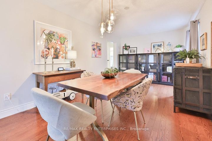 Photo 15 at 431 Naomi Crescent, Fairview, Mississauga