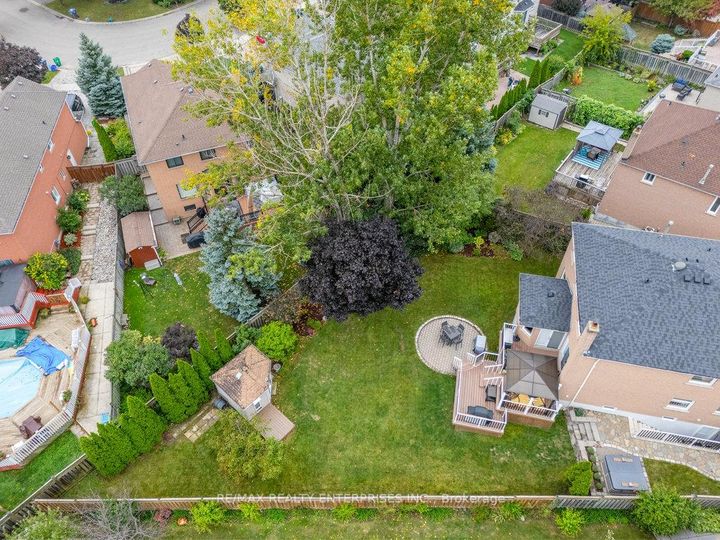 Photo 35 at 431 Naomi Crescent, Fairview, Mississauga