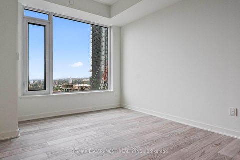Photo 16 at 2113 - 11 Yorkville Avenue, Annex, Toronto
