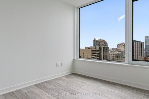 Photo 19 at 2113 - 11 Yorkville Avenue, Annex, Toronto
