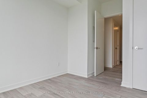 Photo 21 at 2113 - 11 Yorkville Avenue, Annex, Toronto