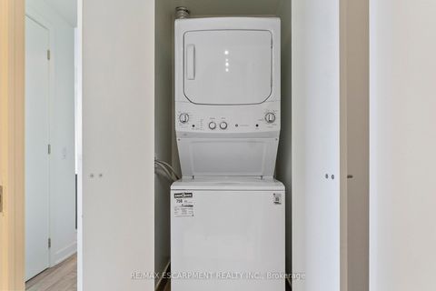 Photo 24 at 2113 - 11 Yorkville Avenue, Annex, Toronto