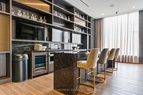 Photo 31 at 2113 - 11 Yorkville Avenue, Annex, Toronto
