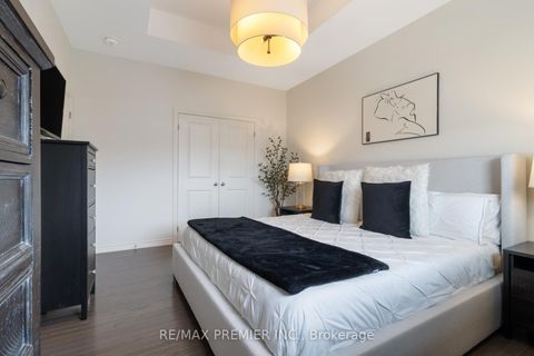 Photo 21 at 28 Holyrood Crescent, Kleinburg, Vaughan