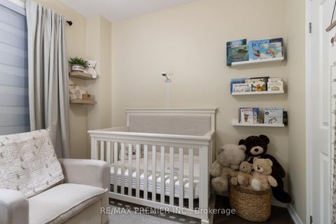 Photo 25 at 28 Holyrood Crescent, Kleinburg, Vaughan