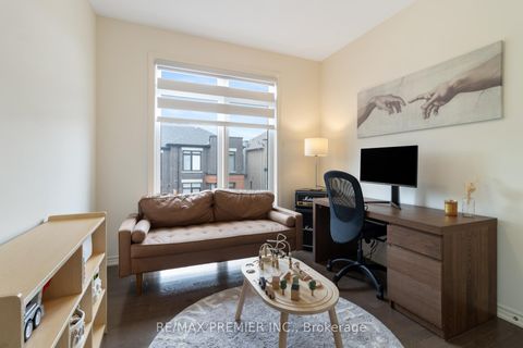 Photo 27 at 28 Holyrood Crescent, Kleinburg, Vaughan