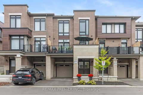 Photo 37 at 28 Holyrood Crescent, Kleinburg, Vaughan