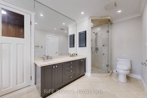 Photo 20 at 8 Elliotwood Court, Windfields, Toronto