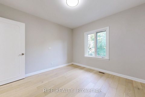 Photo 29 at 8 Elliotwood Court, Windfields, Toronto