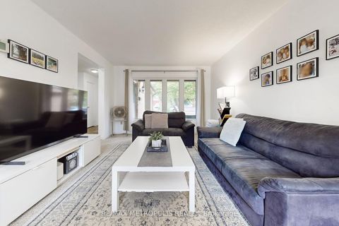 Photo 1 at 55 Garden Drive, Allandale Heights, Barrie