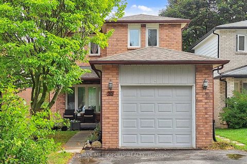 Photo 10 at 55 Garden Drive, Allandale Heights, Barrie