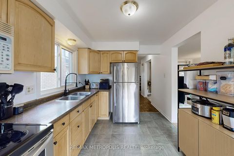 Photo 15 at 55 Garden Drive, Allandale Heights, Barrie