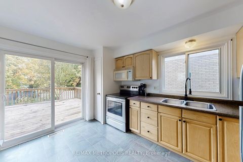 Photo 17 at 55 Garden Drive, Allandale Heights, Barrie