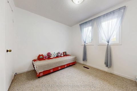 Photo 27 at 55 Garden Drive, Allandale Heights, Barrie