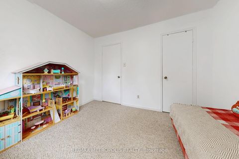 Photo 30 at 55 Garden Drive, Allandale Heights, Barrie