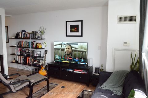 Photo 5 at 1716 - 38 Joe Shuster Way, Niagara, Toronto