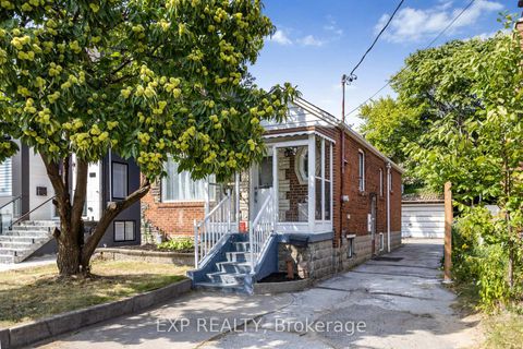Photo 2 at 378 O'Connor Drive, East York, Toronto