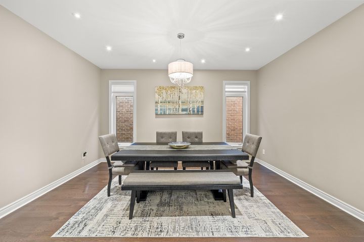 Photo 7 at 175 Barrow Avenue, Bradford, Bradford West Gwillimbury