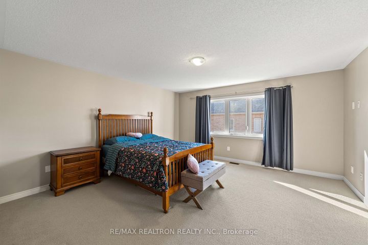 Photo 18 at 175 Barrow Avenue, Bradford, Bradford West Gwillimbury