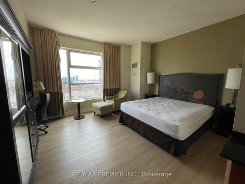 Photo 4 at 2508 - 1 King Street W, Bay Street Corridor, Toronto