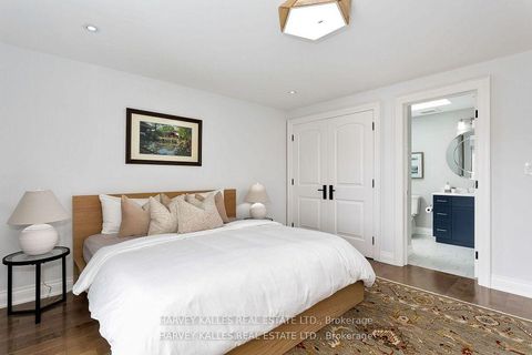 Photo 29 at 4673 Dundas Street W, Kingsway South, Toronto