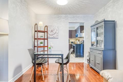 Photo 8 at 111 - 57 Golden Appleway, Donalda, Toronto