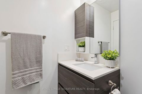 Photo 13 at 407 - 665 Kingston Road, The Beaches, Toronto
