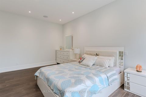 Photo 21 at 4 Dunrobin Drive, Rosethorn, Toronto