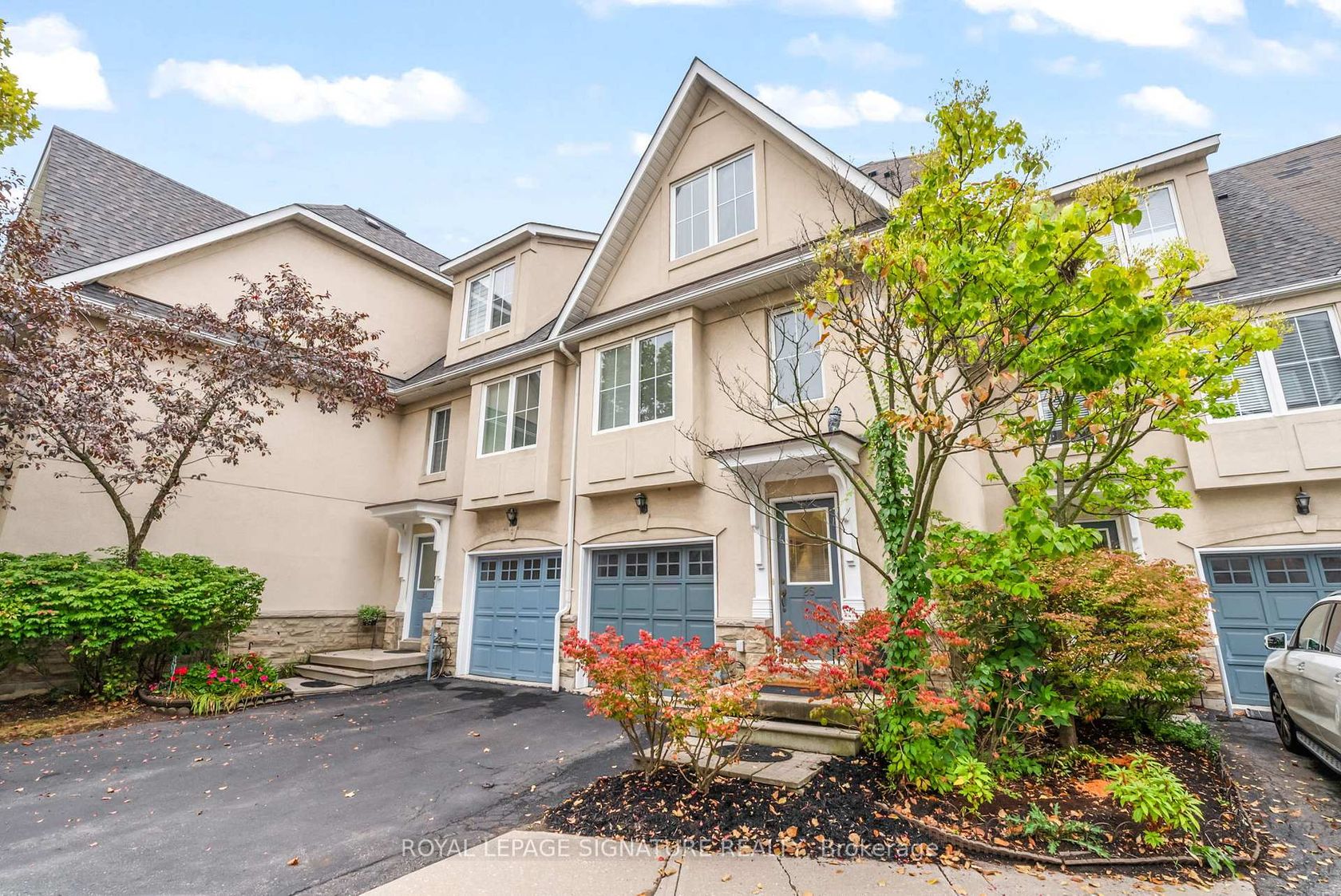 25 - 800 Dundas Street W, Erindale, Mississauga 
