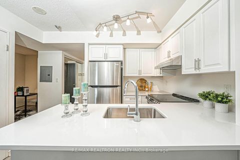 Photo 19 at 318 - 230 King Street E, Moss Park, Toronto