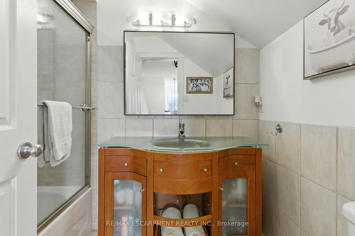 Photo 33 at 24 Meander Close, Carlisle, Hamilton