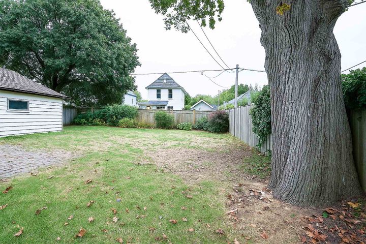 Photo 21 at 97 Arlington Avenue N, O'Neill, Oshawa