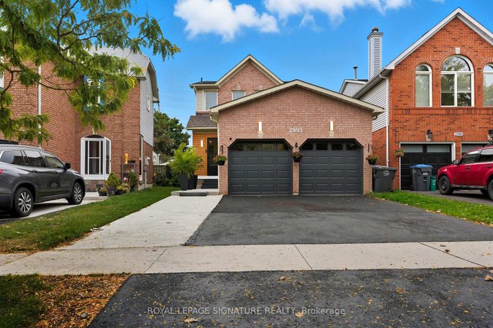 Photo 1 at 2993 Gulfstream Way, Meadowvale, Mississauga