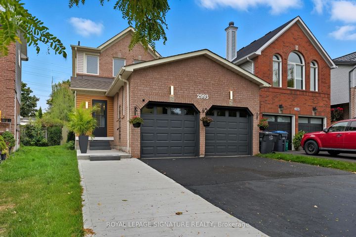 Photo 3 at 2993 Gulfstream Way, Meadowvale, Mississauga