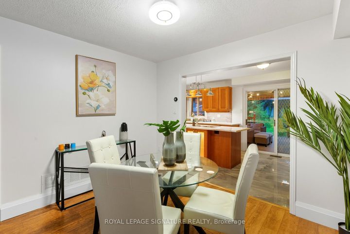 Photo 10 at 2993 Gulfstream Way, Meadowvale, Mississauga