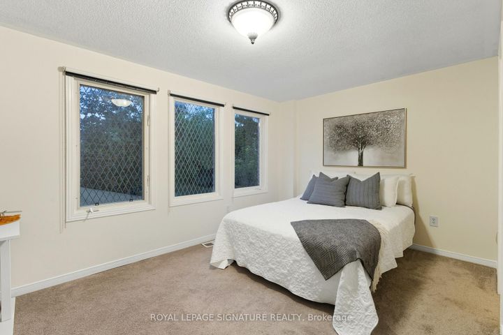 Photo 15 at 2993 Gulfstream Way, Meadowvale, Mississauga